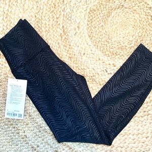 NWT Lululemon Align HR Cropped leggings, Size 4